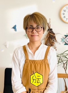 フットケアサロン ハニカム志賀佳緒理氏 (講師都合により延期)