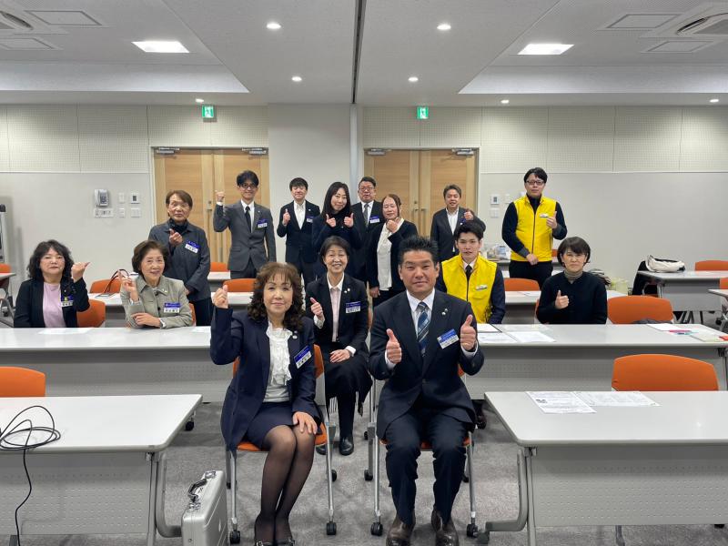 モーニングセミナーの様子 講師 星野 綱男氏