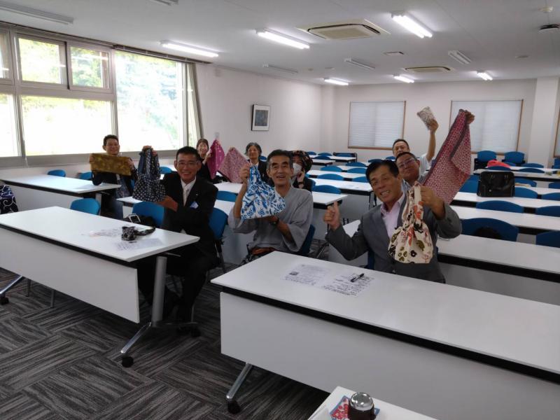 【開催報告】第401回『先人の知恵と工夫が 詰まっている風呂敷活用法』