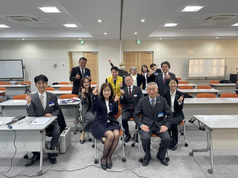 講師　佐々木千幸氏を囲んで