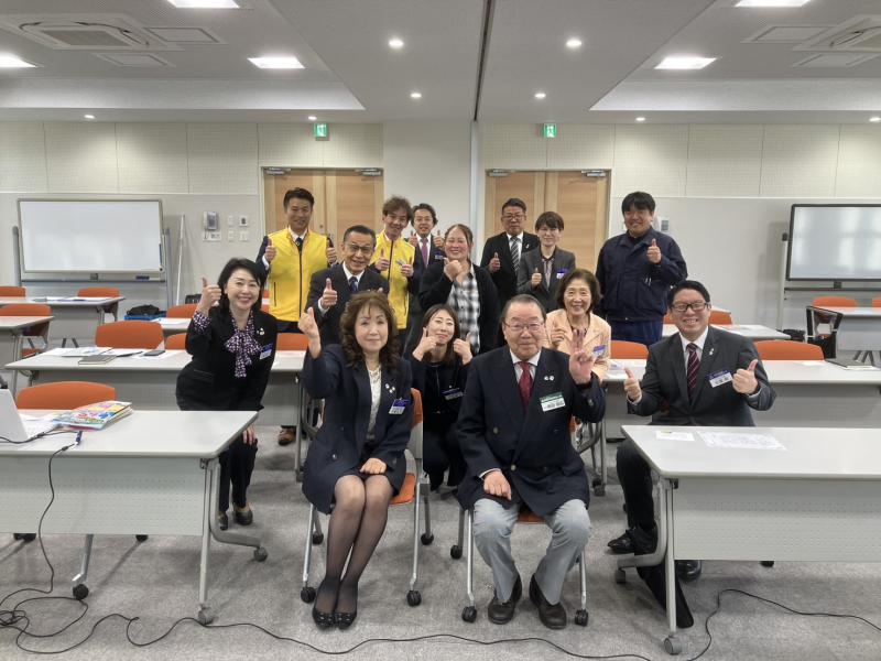 講師　青田由広氏を囲んで 