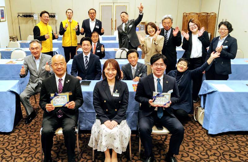 人は鏡／山城怜史氏